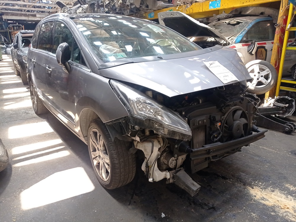 Peugeot 5008 2013 